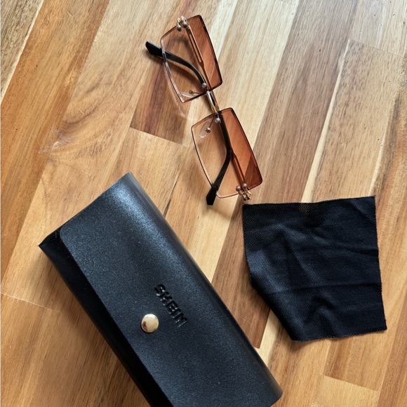 Brand new with case SHEIN sunglasses - Picture 2 of 6